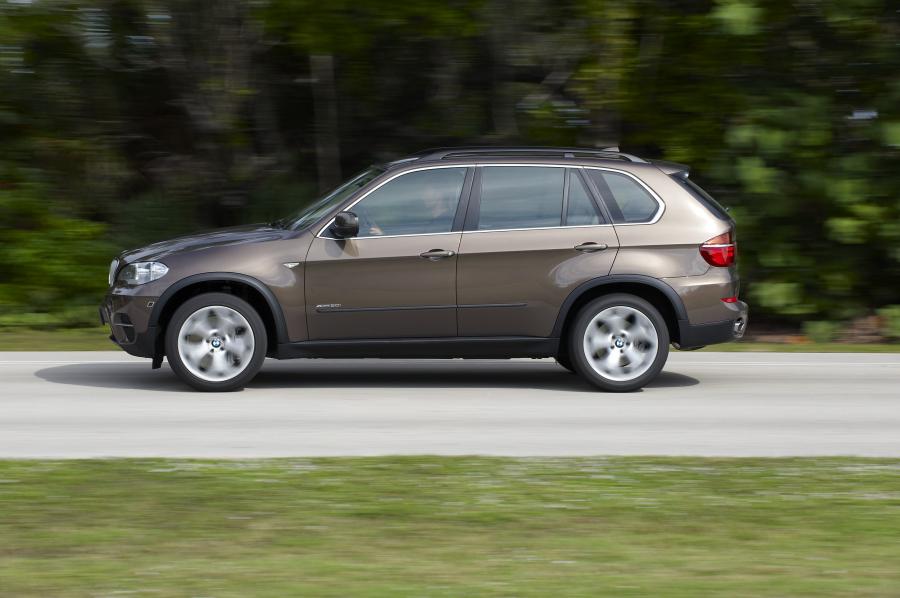  BMW X5 xDrive 5.0i 2010 года  (фото 49 из 142)